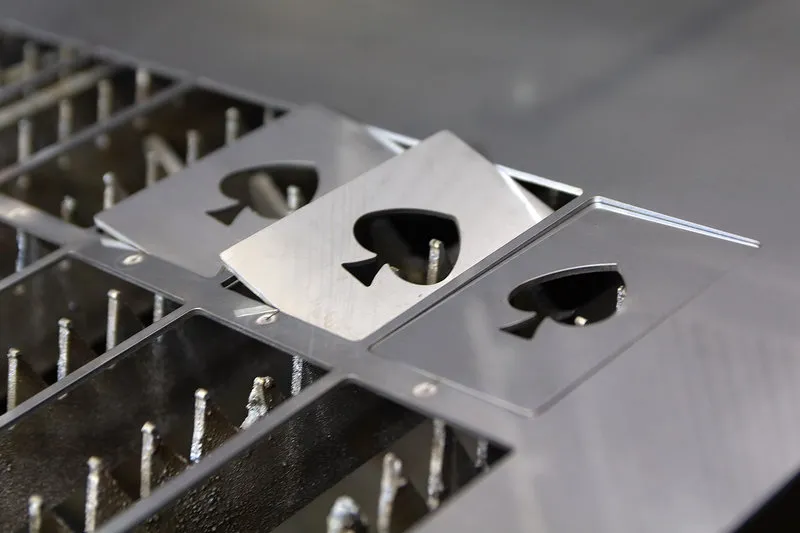 Corte a laser em metal